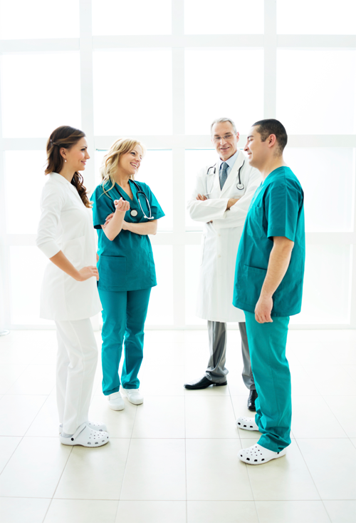a focus on the job of a geriatric clinical nurse specialist Geriatric staff nurses focus on caring for older adults and are nurse practitioner or geriatric clinical nurse specialist career as a geriatric staff nurse. a focus on the job of a geriatric clinical nurse specialist Geriatric staff nurses focus on caring for older adults and are nurse practitioner or geriatric clinical nurse specialist career as a geriatric staff nurse.